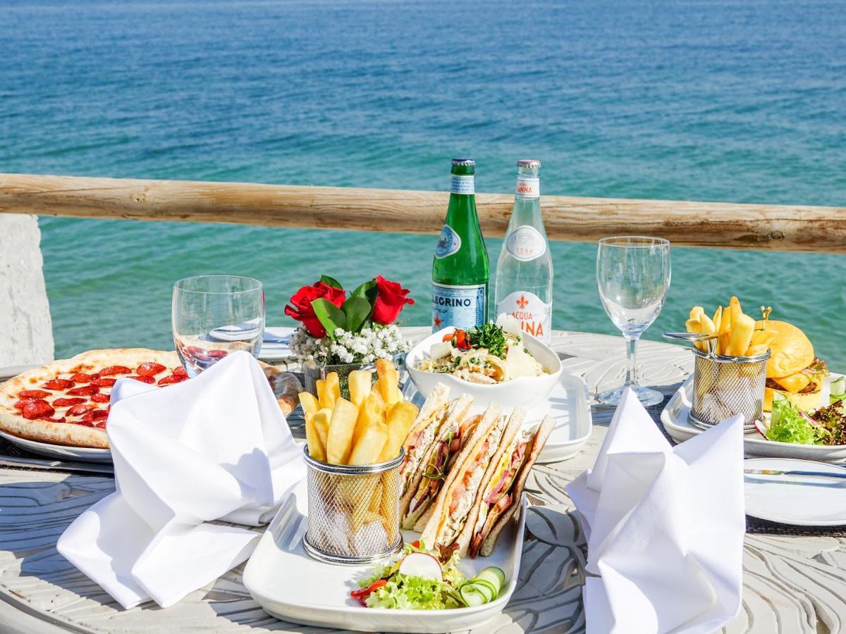 Al Kout Beach Hotel Кувейт Экстерьер фото