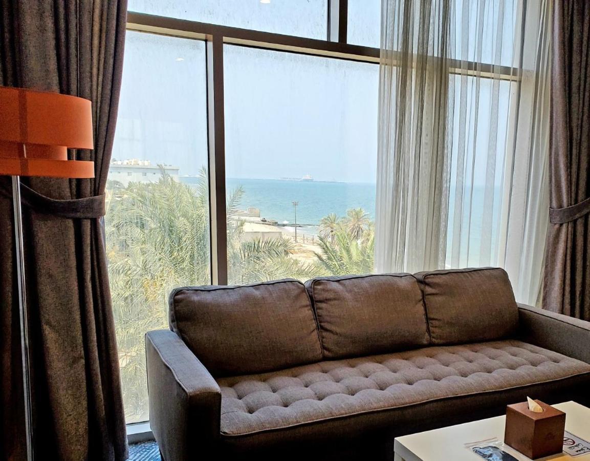 Al Kout Beach Hotel Кувейт Экстерьер фото