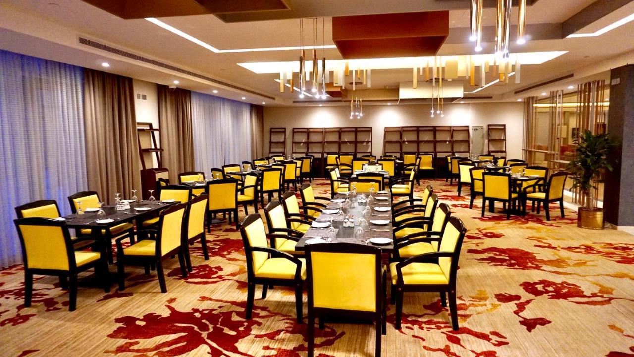 Al Kout Beach Hotel Кувейт Экстерьер фото