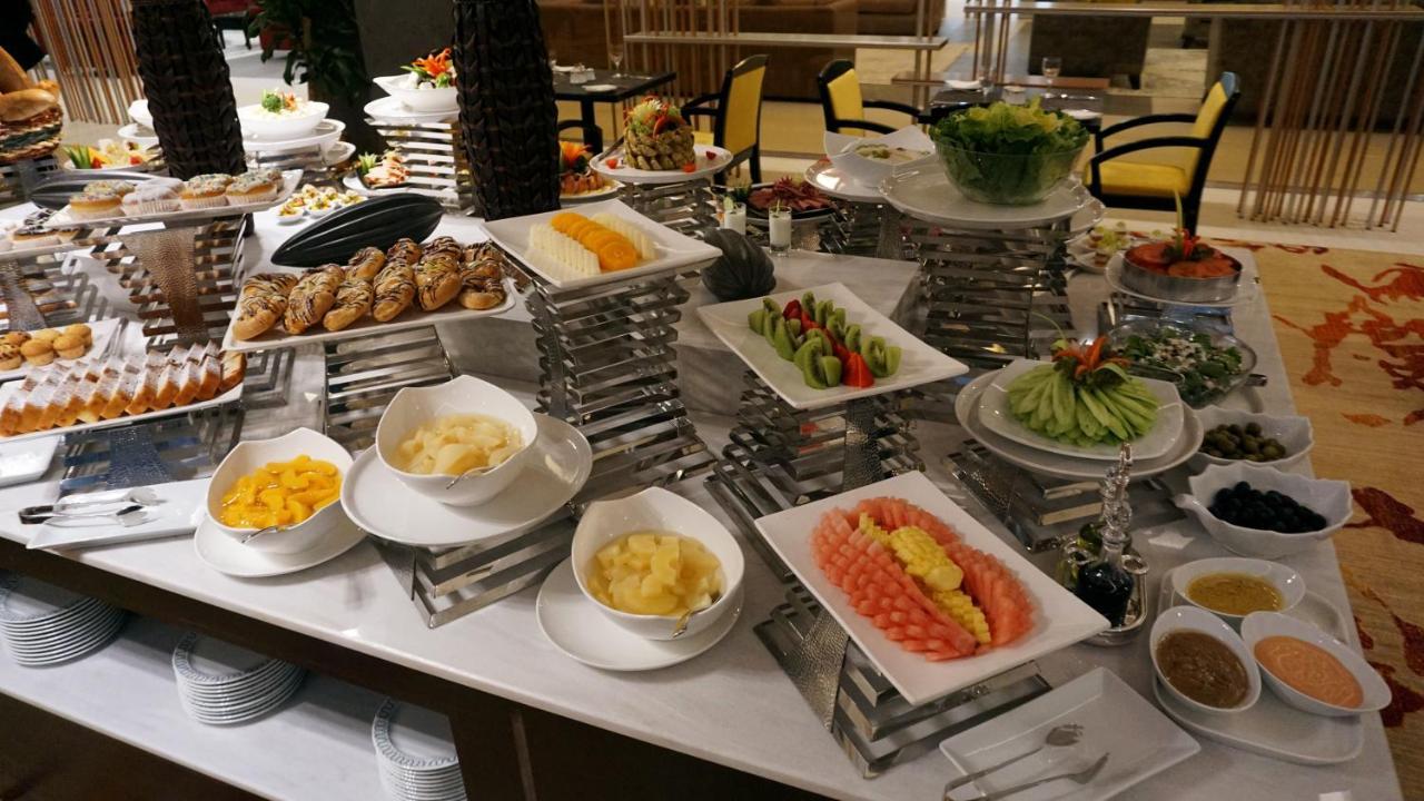 Al Kout Beach Hotel Кувейт Экстерьер фото