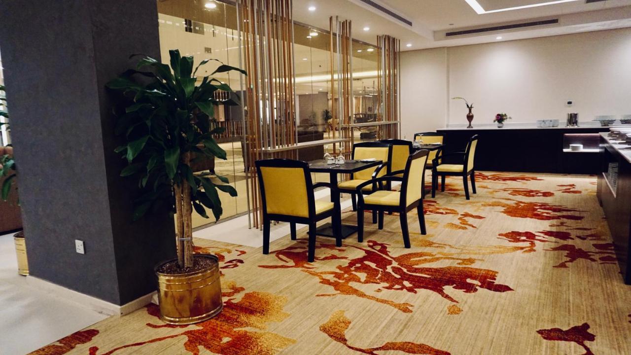 Al Kout Beach Hotel Кувейт Экстерьер фото